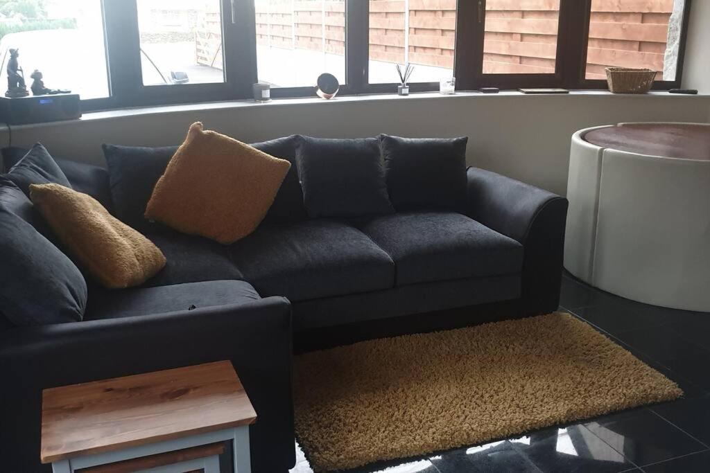 New Modern Self Contained Holiday home Delabole